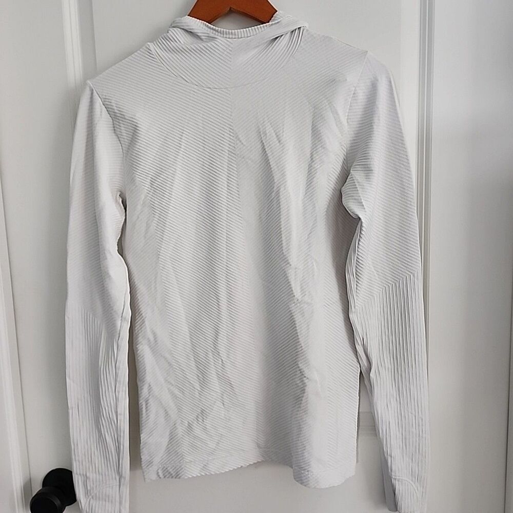 Athleta Flurry Scuba Hoodie Size M White Long Sleeve Running Top Thumbholes